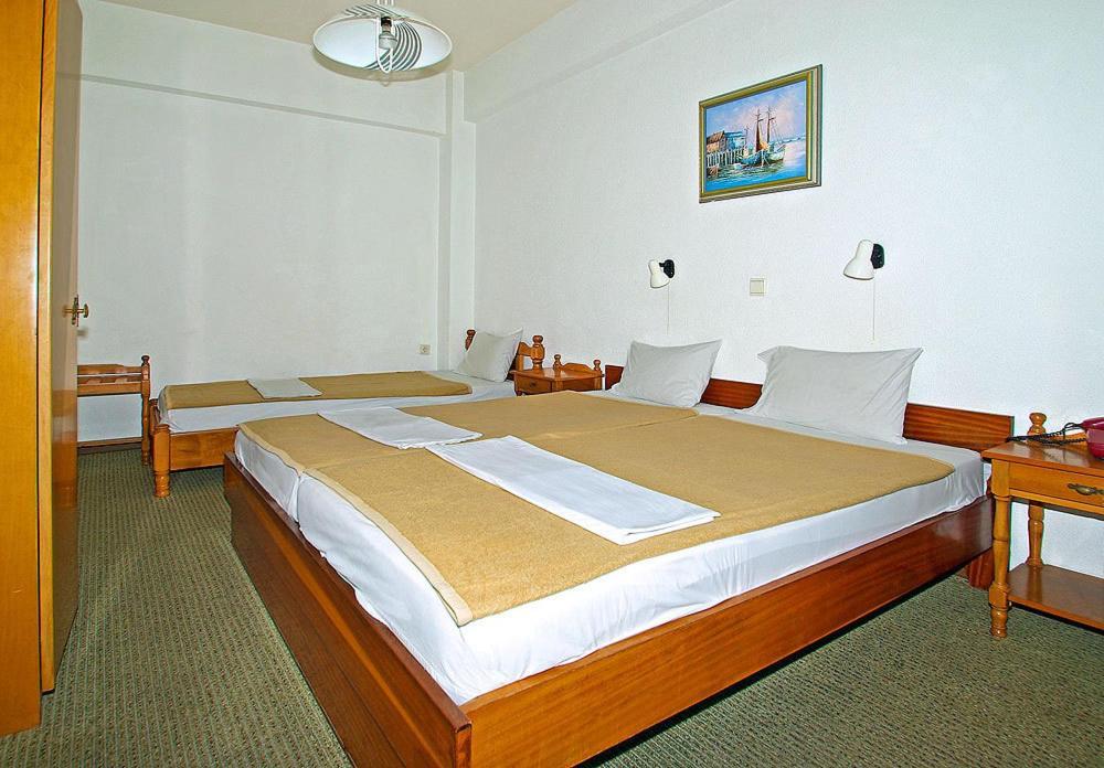 Hotel Helios Paralía الغرفة الصورة
